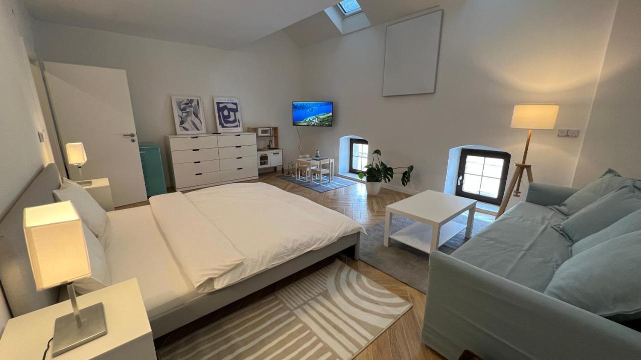 Franco Apartments เกชมาร็อค ภายนอก รูปภาพ