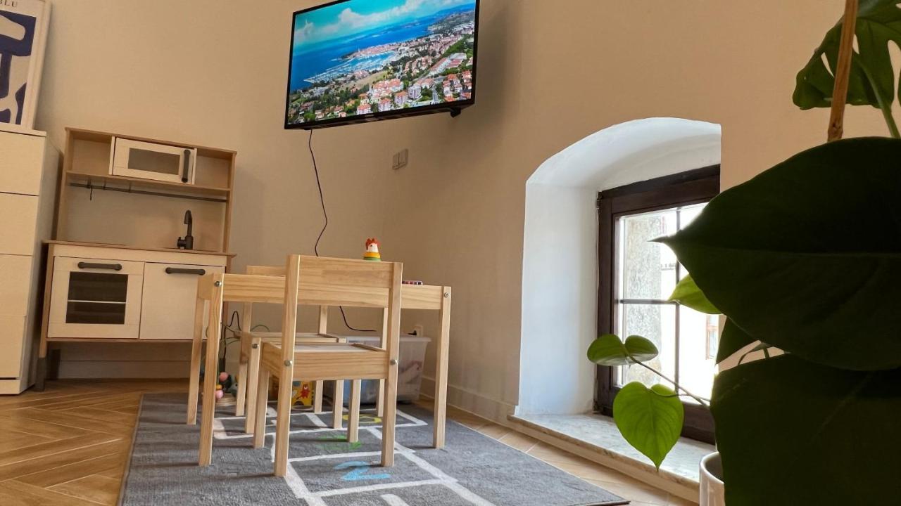 Franco Apartments เกชมาร็อค ภายนอก รูปภาพ