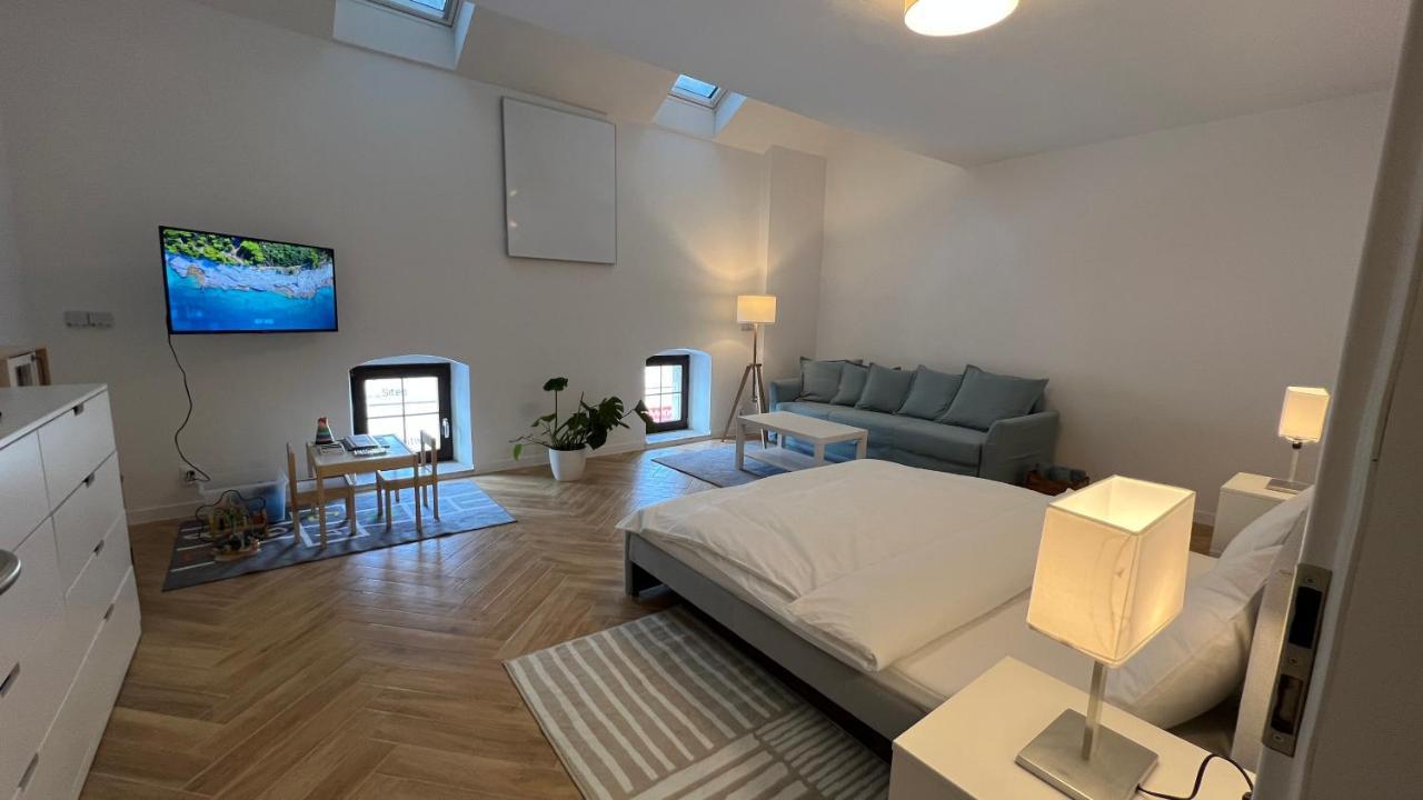 Franco Apartments เกชมาร็อค ภายนอก รูปภาพ